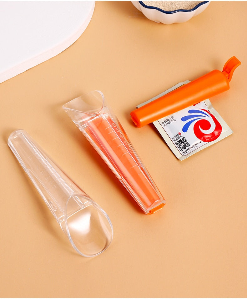 Lisslune | Adjustable Measuring Cup Sealing Clip