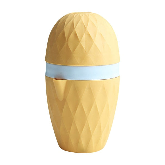 Lisslune | Portable Mini Orange Lemon Press Hand Squeezer