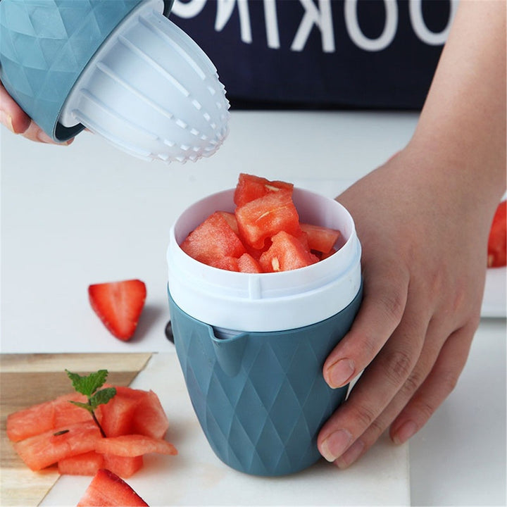 Lisslune | Portable Mini Orange Lemon Press Hand Squeezer