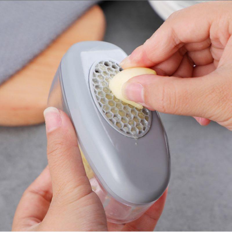 Lisslune | Garlic Peeler Cutter