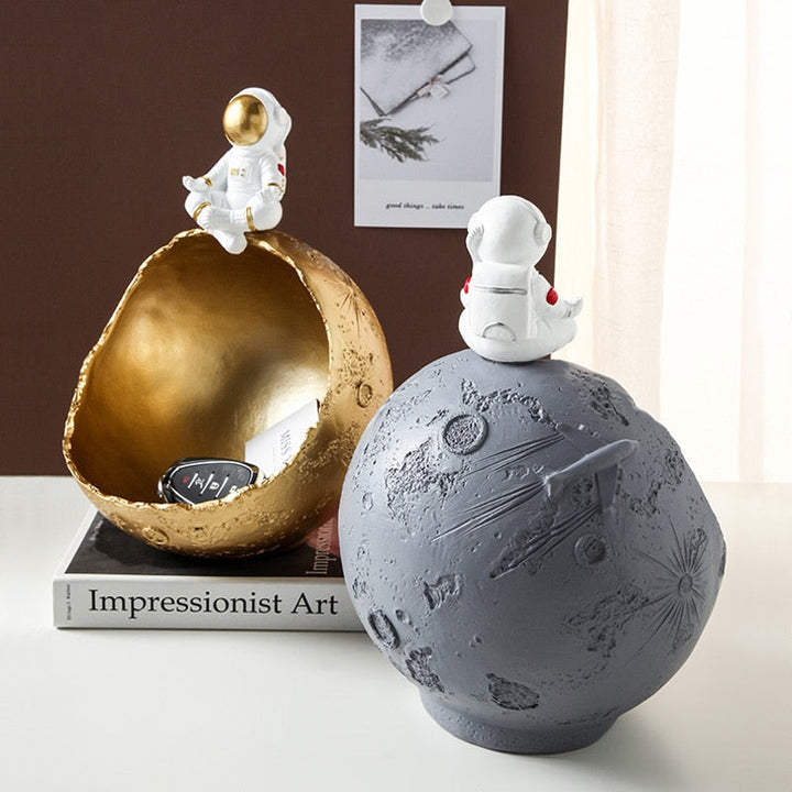 Lisslune | Astronaut Organizer Sculpture