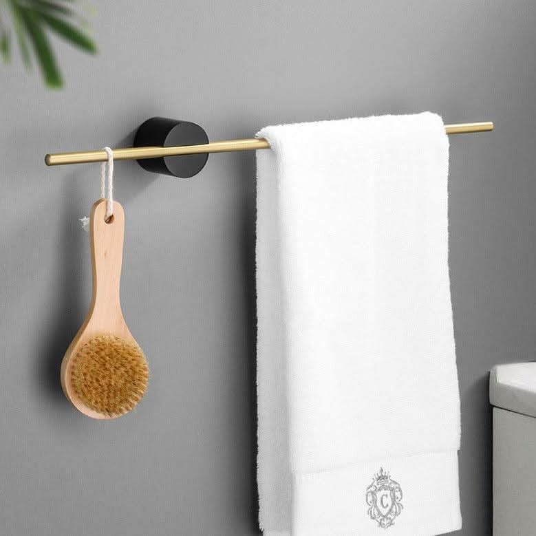Lisslune | Modern Freestanding Metal Towel Rack – LuxeHang