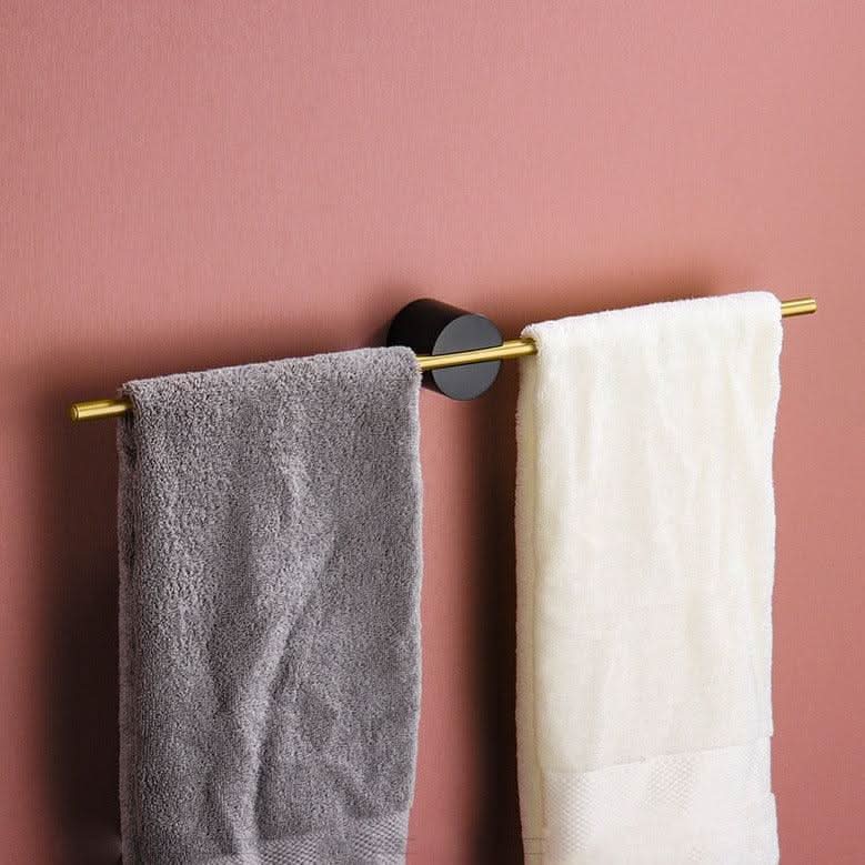 Lisslune | Modern Freestanding Metal Towel Rack – LuxeHang