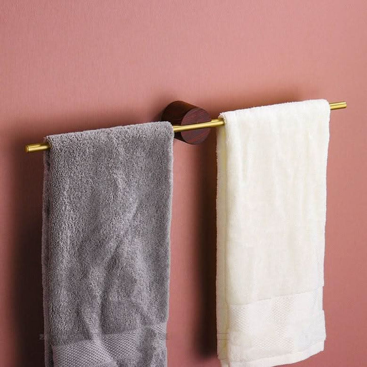 Lisslune | Modern Freestanding Metal Towel Rack – LuxeHang