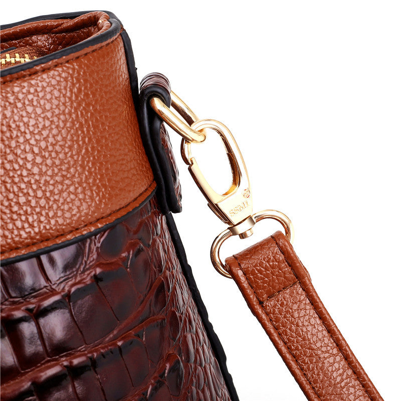 Lisslune | Leather Crocodile Bag – with handcrafted details