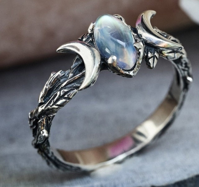 Lisslune | Metal Moon Pattern Natural Stone Vintage Carved Rings