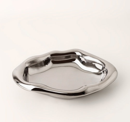 Lisslune | Cookies & chrome-plated ceramic tray and bowl