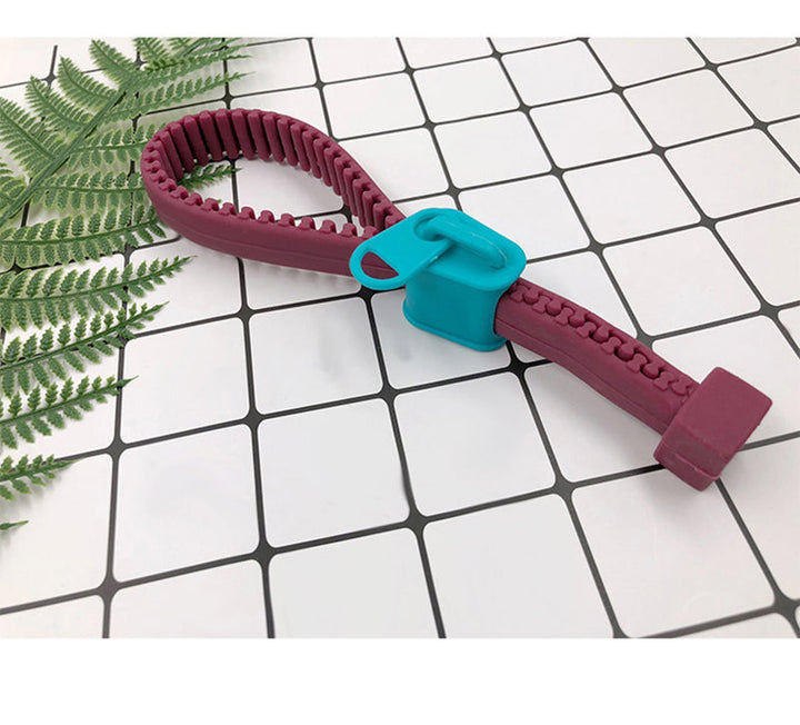 Lisslune | Zipper Silicone Bottle Opener