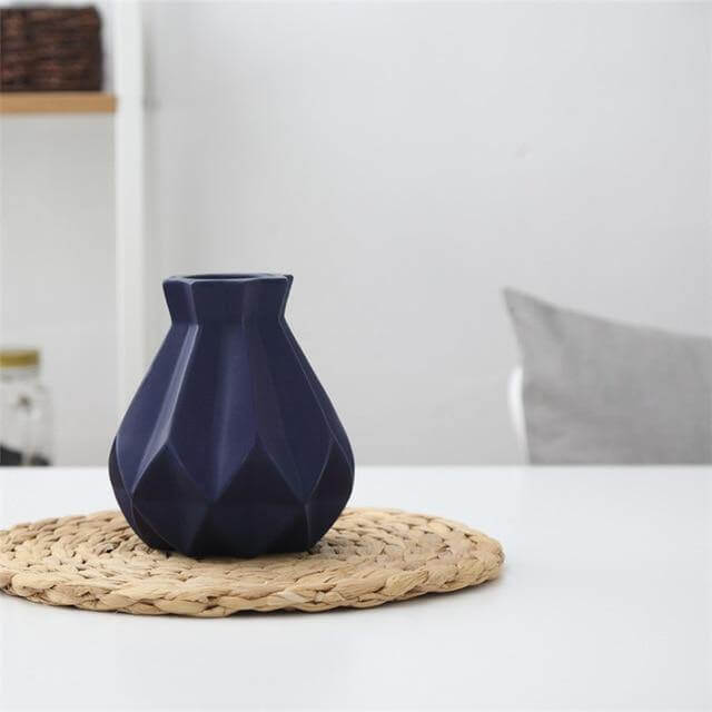 Lisslune | Modern Europe Brief Matt Diamond Porcelain Ceramic Vase