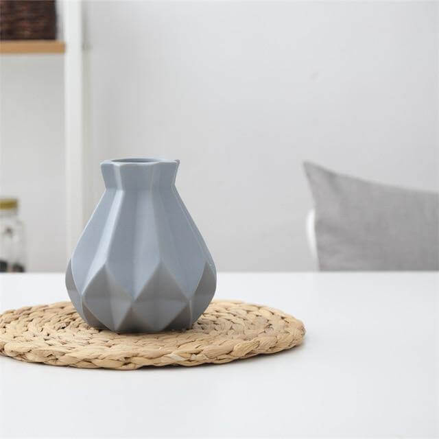 Lisslune | Modern Europe Brief Matt Diamond Porcelain Ceramic Vase