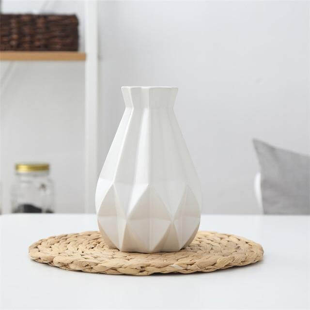 Lisslune | Modern Europe Brief Matt Diamond Porcelain Ceramic Vase