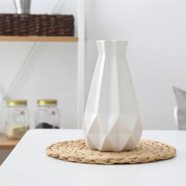 Lisslune | Modern Europe Brief Matt Diamond Porcelain Ceramic Vase