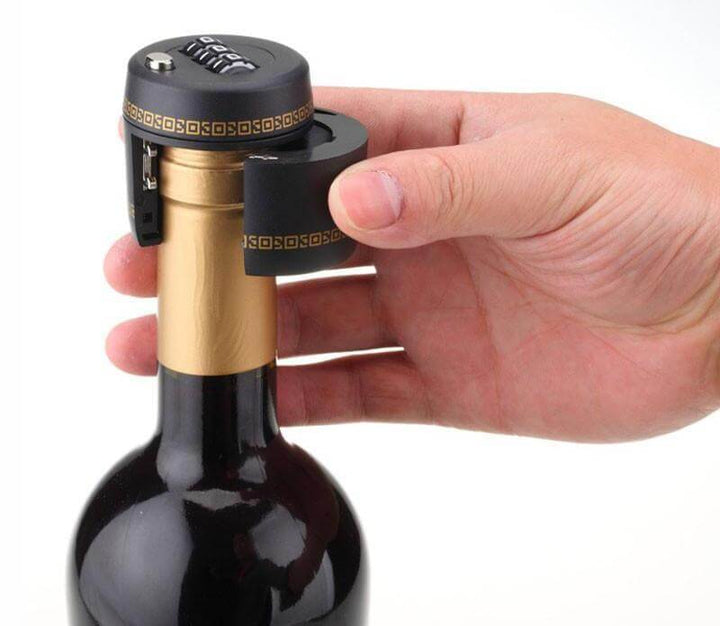 Lisslune | Bottle Password Locker