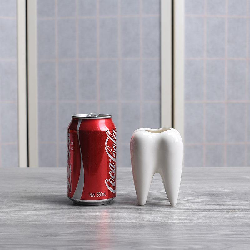Lisslune | Tooth Shape White Ceramic Modern Flower Pot