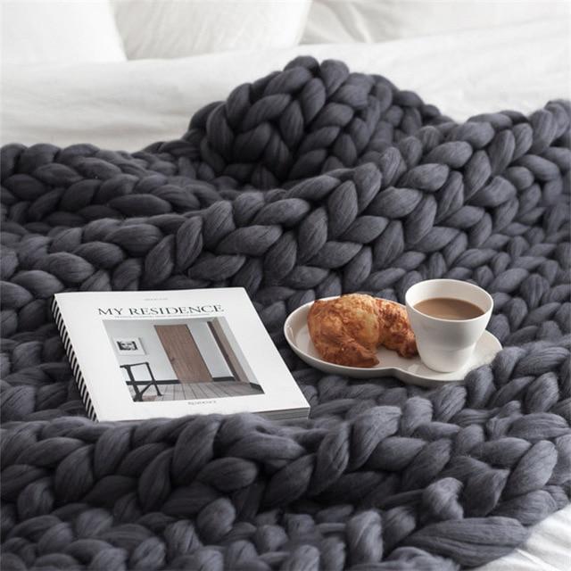 Lisslune | Handmade Chunky Knit Blanket Comfy & Warm -  80 x100 cm