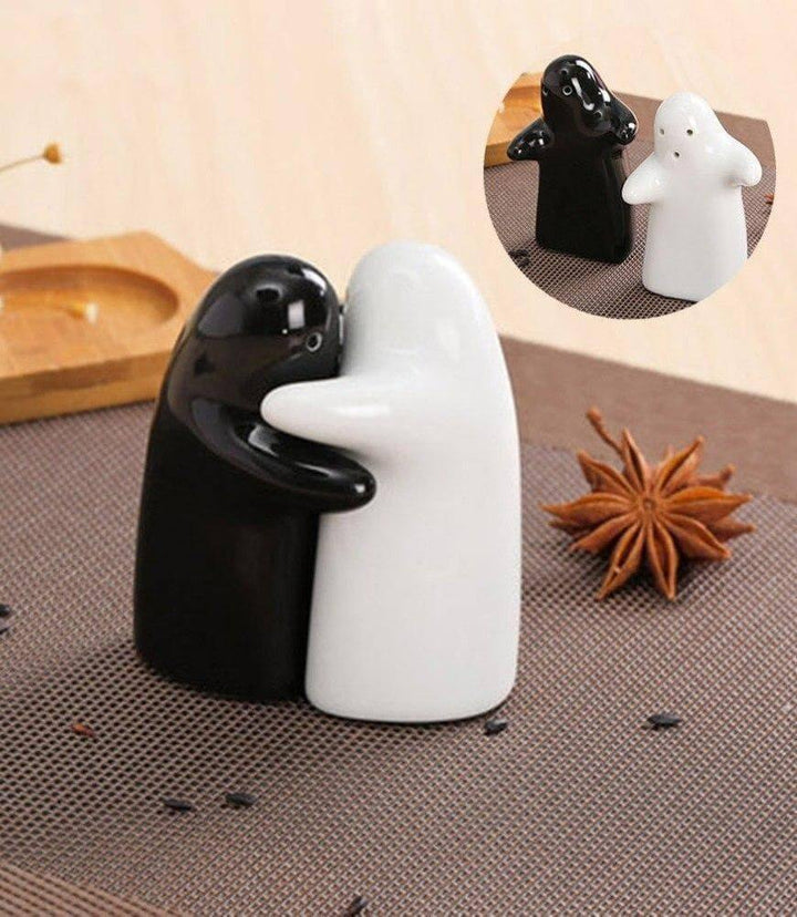 Lisslune | 2PCS Love Hug Seasoning Shakers Sets