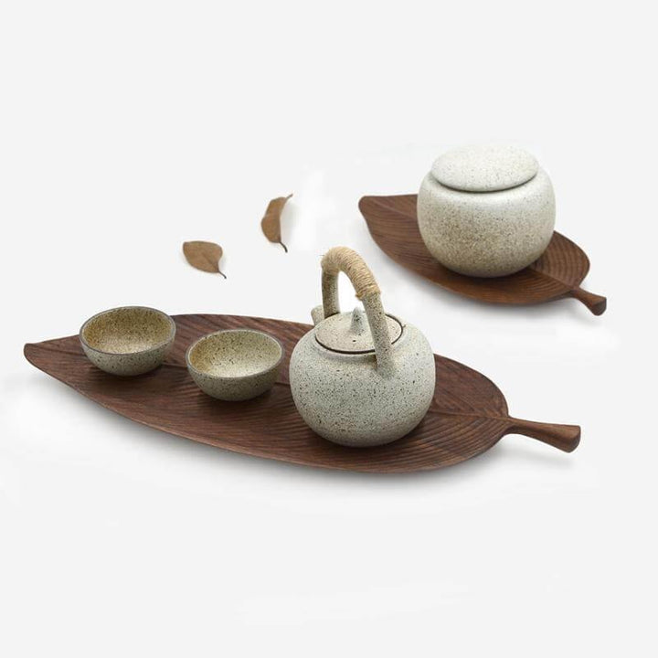Lisslune | Walnut Snack Tray Leaf Plates