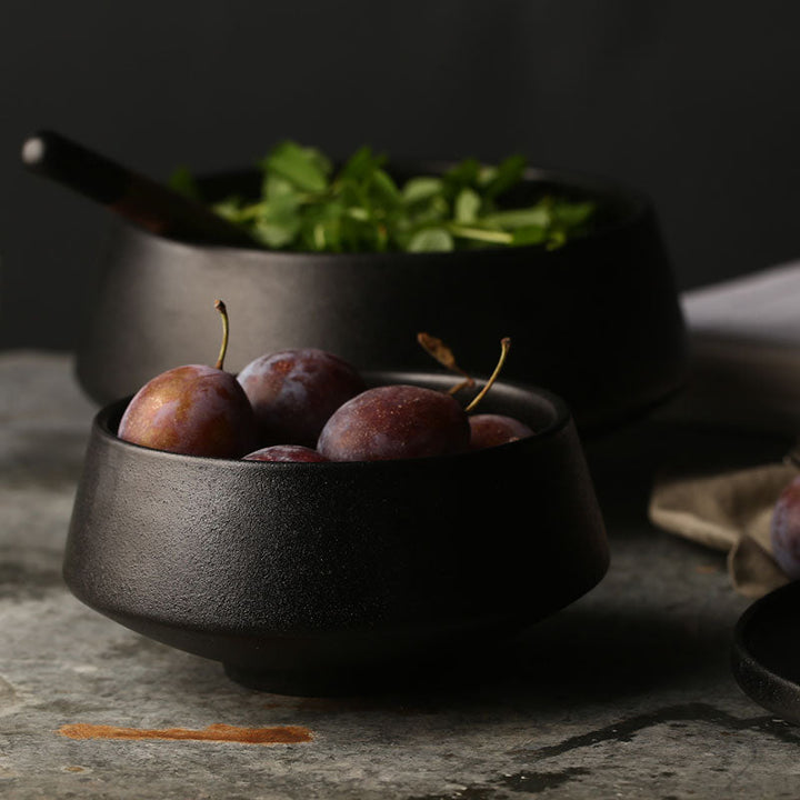 Lisslune | Elegant Matte Black Snack Bowl