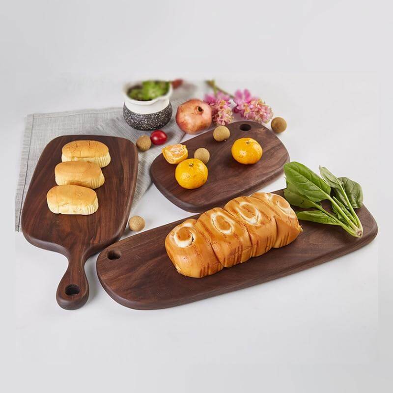 Lisslune | Japanese Walnut/Beech Special Shape Cutting Board made of solid wood
