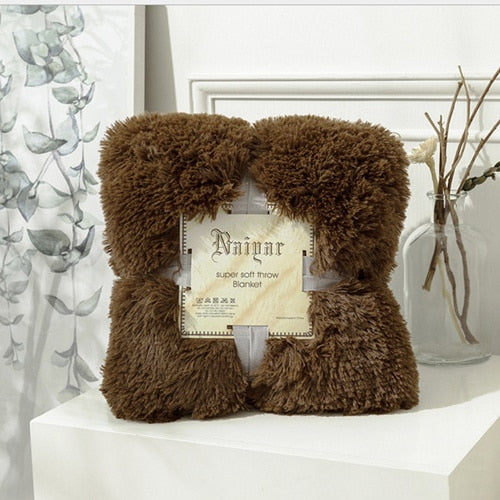 Lisslune | Therapeutic Dark Brown Fluffy Velvet Fleece Throw Blanket - Kids Bed up to Queen Size