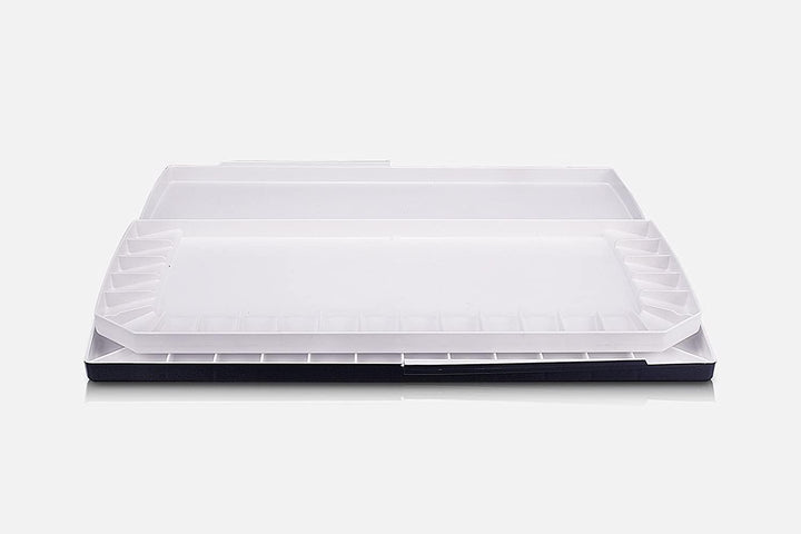 Lisslune | Change your watercolor experience with the Mijello 40-wells dual layer palette