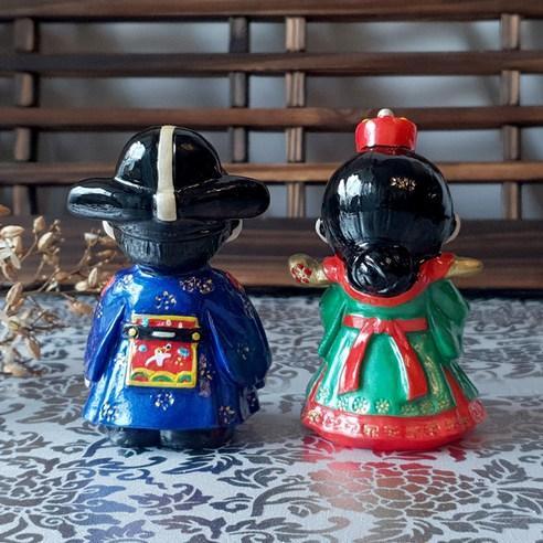 Lisslune | Korean Traditional Hanbok Wedding Doll Miniature Gift Set in Luxury Packaging