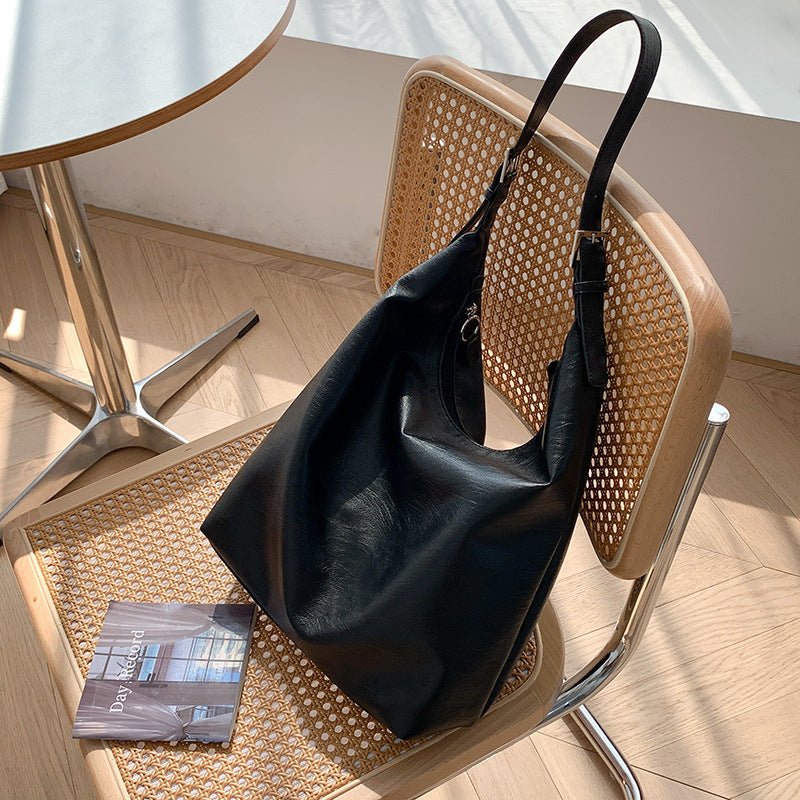 Lisslune | PUFFYPOUCH – Soft PU Leather Dumpling Tote for a Playful, Chic Look