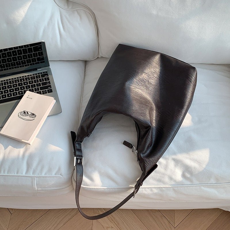 Lisslune | PUFFYPOUCH – Soft PU Leather Dumpling Tote for a Playful, Chic Look