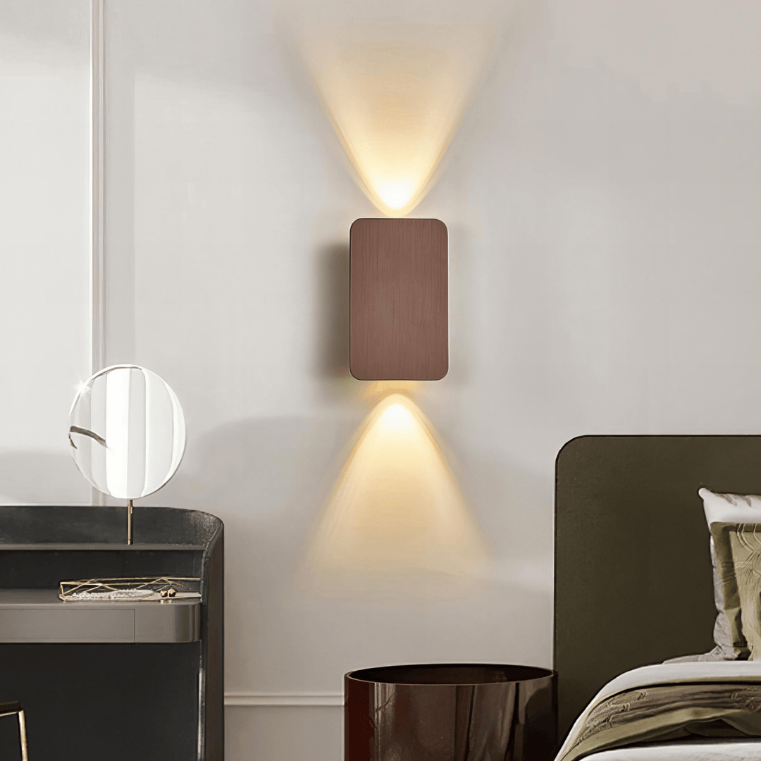 Lisslune | Radiara – Minimalist Wooden LED Wall Light with Adjustable Lighting