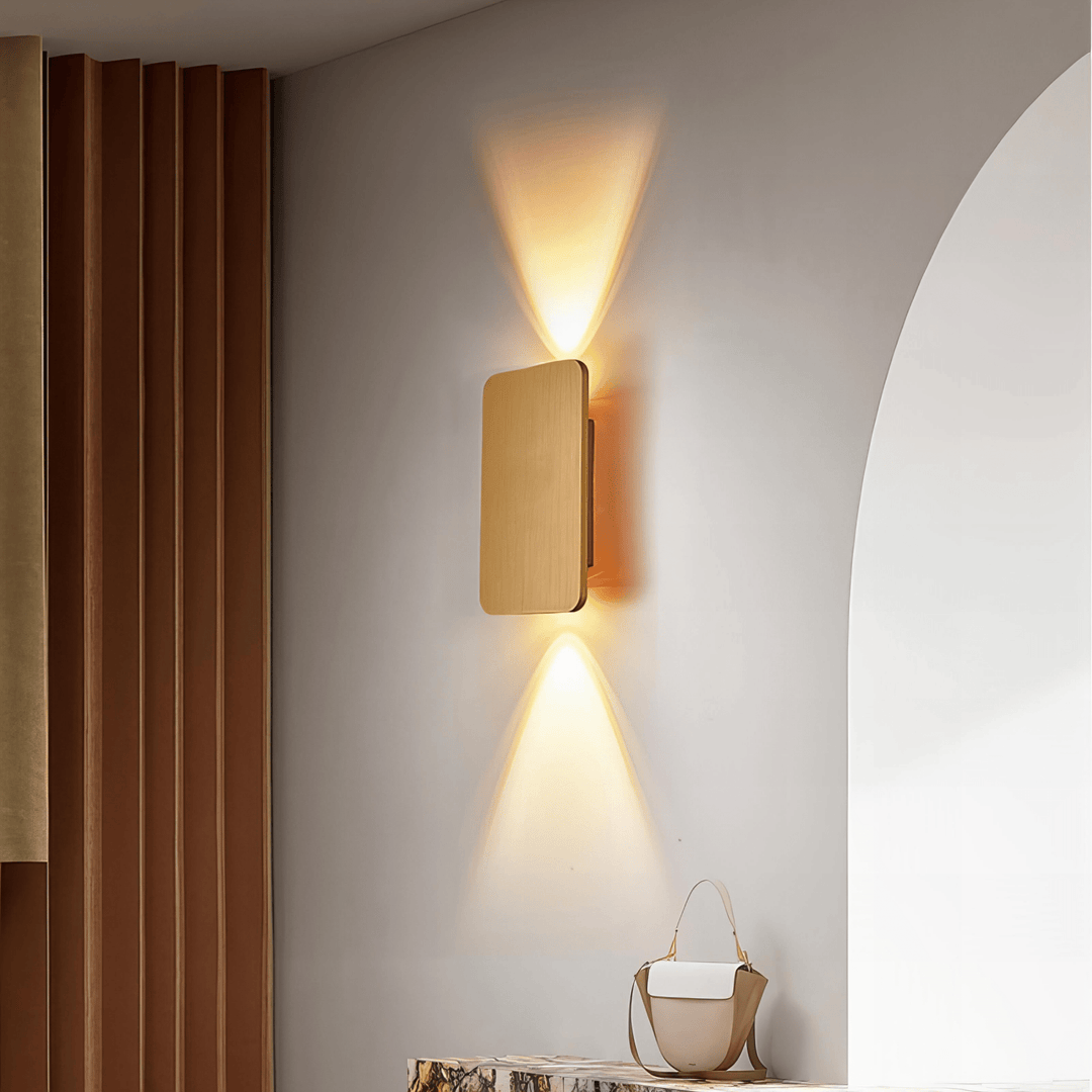 Lisslune | Radiara – Minimalist Wooden LED Wall Light with Adjustable Lighting