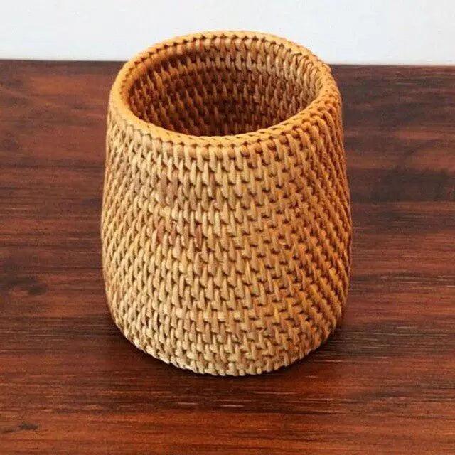 Lisslune | Rattan Cutlery Holder: Stylish organization for a tidy environment