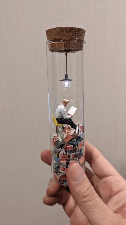 Lisslune | TestubeScape - artistic exhibition of test tubes