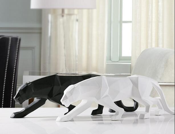 Lisslune | Modern Resin Geometric Black Panther Sculpture