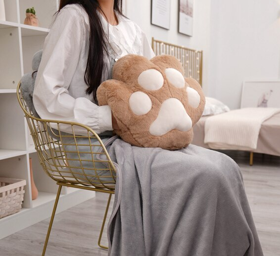 Lisslune | Fluffy Bear Paw Hand Warmer Pillow