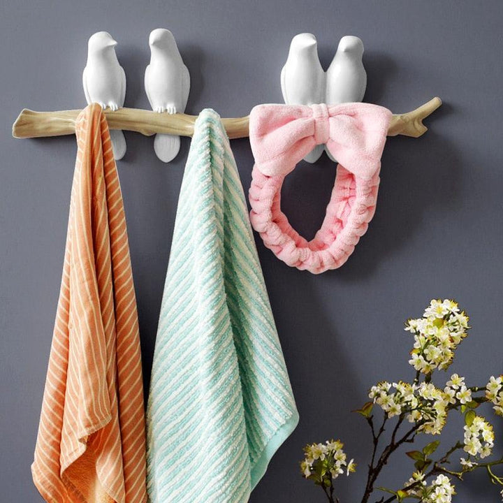 Lisslune | Nature's Charm: Avian Resin Wall Hook Organizer for Stylish Home Organization