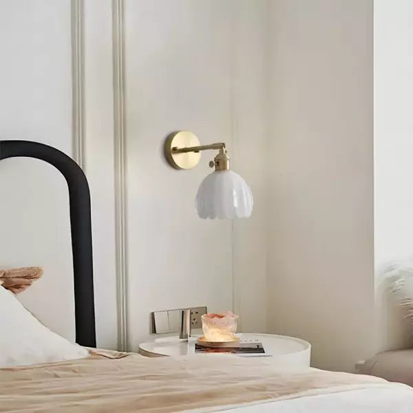Lisslune | Glass Tulip Flower Wall Lamp | Elegant Flower Lighting for a Stylish Interior - MurCharm