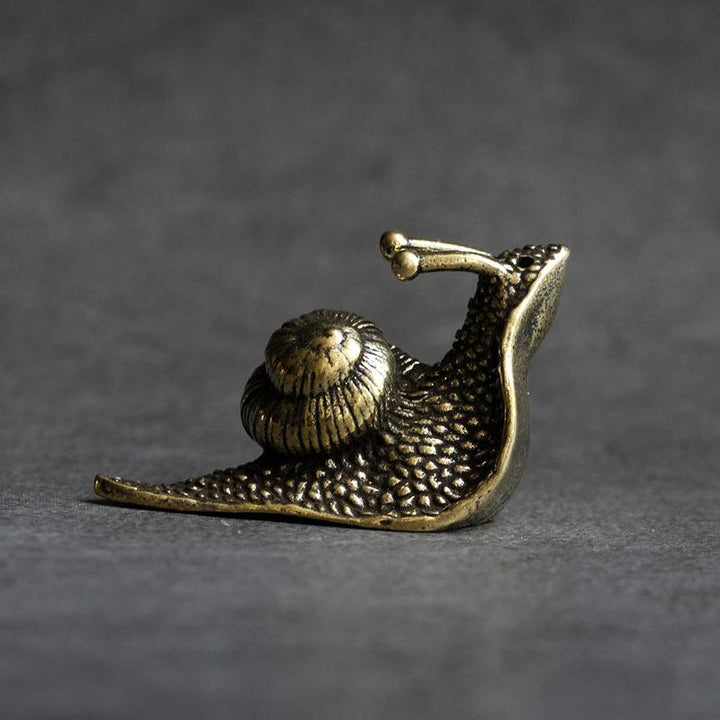 Lisslune | Retro Queen Copper Mini Snail Tea Pet Desk Ornament