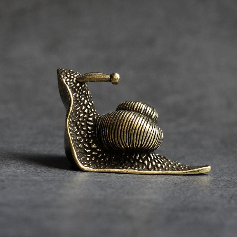 Lisslune | Retro Queen Copper Mini Snail Tea Pet Desk Ornament