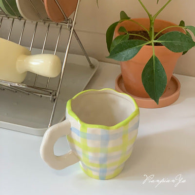 Rynx Retro Flower Hand-painted Mug