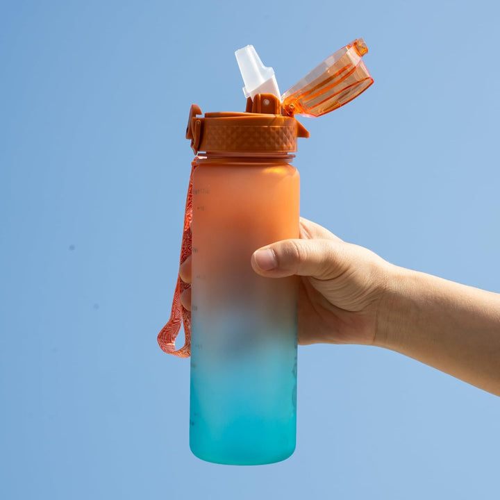 Lisslune | Reusable Tritan plastic water bottle with straw & chug lids