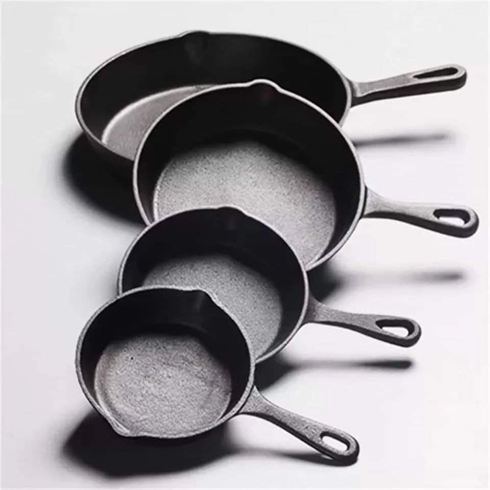 Lisslune | 4 Piece Cast Iron Pan