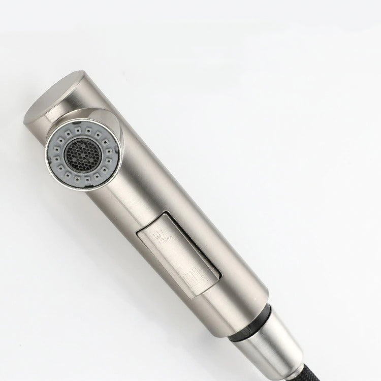 Lisslune | Kitchen with retractable stainless steel spray head