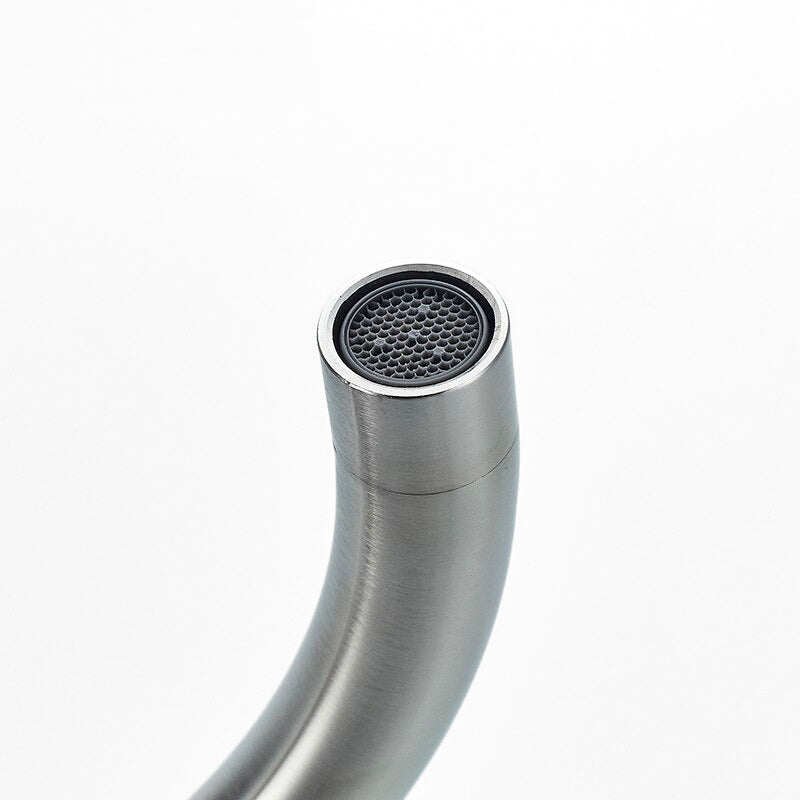 Lisslune | Kitchen with neck bend made of steel
