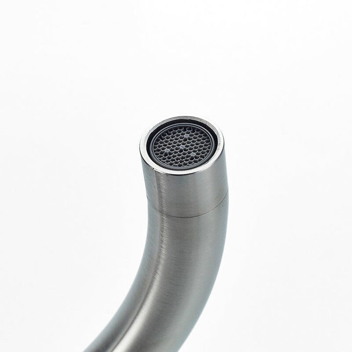 Lisslune | Kitchen with neck bend made of steel