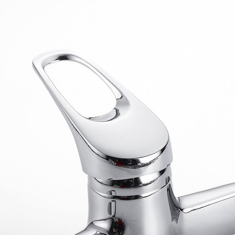 Lisslune | Wall kitchen with chrome spout