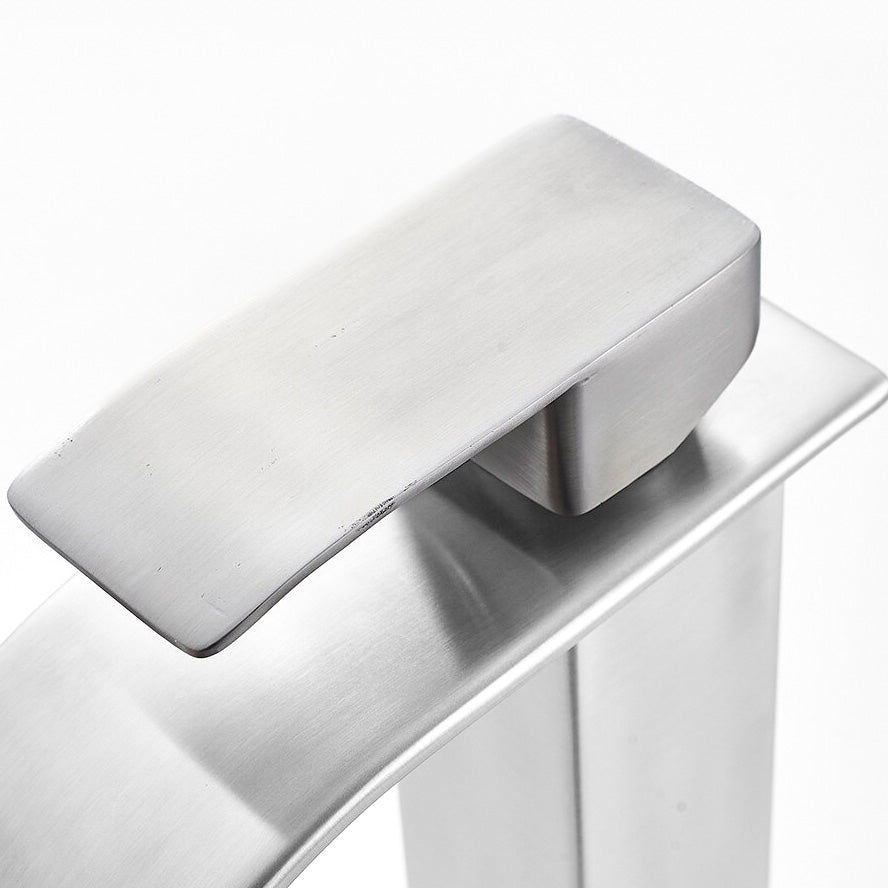 Lisslune | Washbasin Cascade brushed steel UNCLE