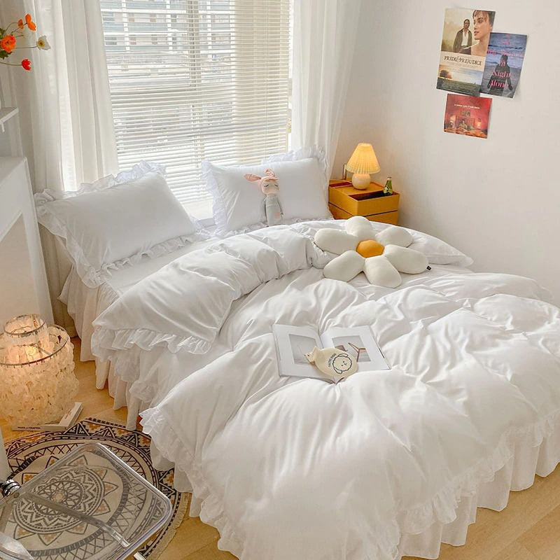 Rynx | Ruffle Lace Bedding Set