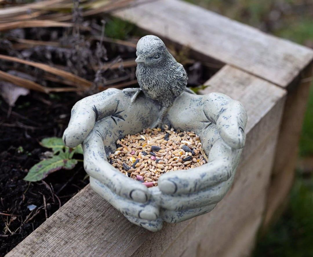 Lisslune | BirdHaven – Symbolic Bird Feed Handcrafted from Resin