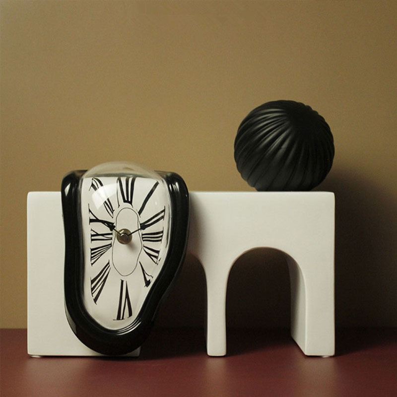 Rynx | The melting clock