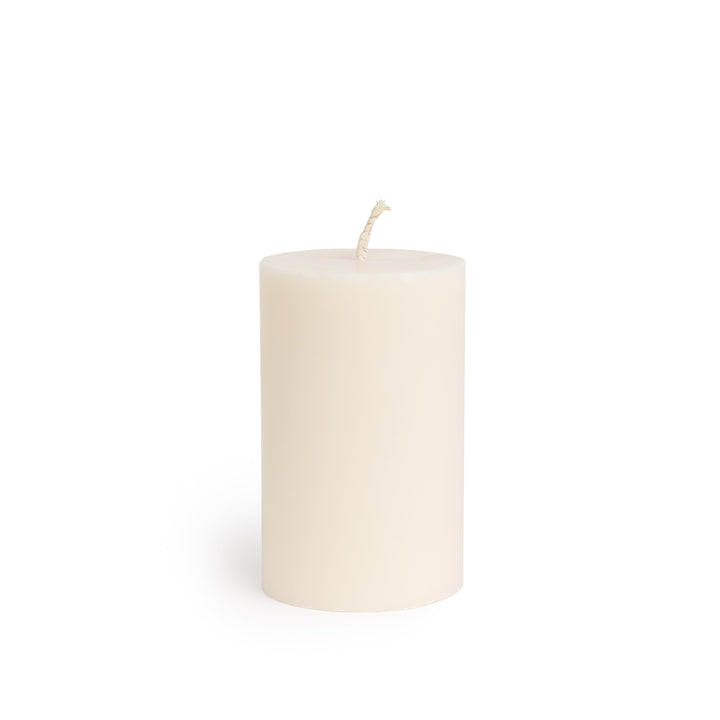 Lisslune | Vegan round ivory pillar candles | Rapeseed wax